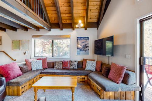 Hillside Haven – Photos 2