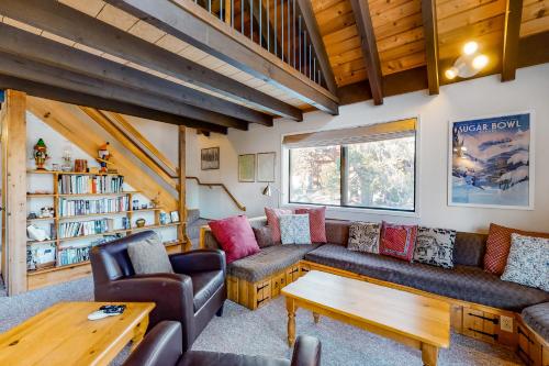 Hillside Haven – Photos 3
