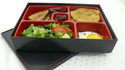 Jídlo v hotelu nebo okolí