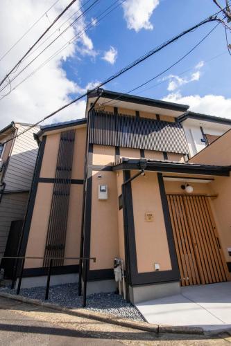ゲストハウス 京粋庵 楽邸