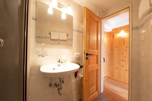 Koupelna v ubytování Almstüberl