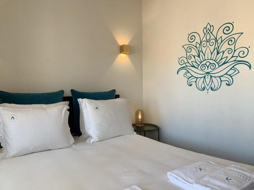 Lova arba lovos apgyvendinimo įstaigoje Relaxing apartment in the heart of Cascais