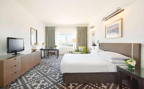 Кровать или кровати в номере Hyatt Regency Baku
