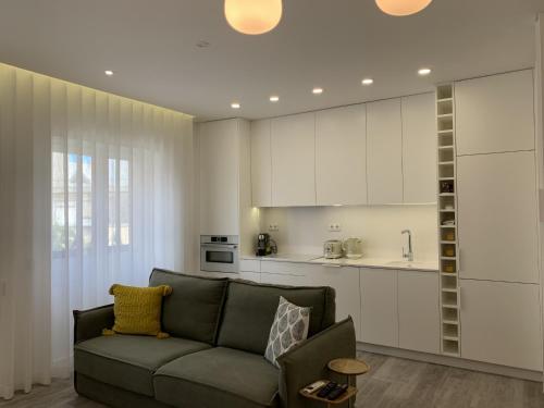 A seating area at Cascais Downtown Premium Apartment 1