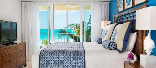The Tuscany on Grace Bay photo 2