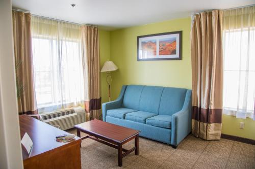 Ein Sitzbereich in der Unterkunft Quality Inn Merced Gateway to Yosemite