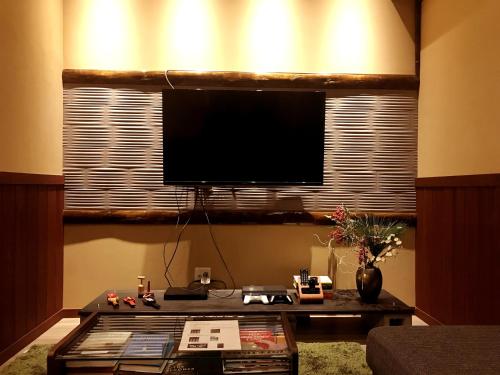 Μια τηλεόραση ή/και κέντρο ψυχαγωγίας στο The Cultured Apartments Hakuba