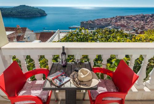 Amazing view Apartments Dijana