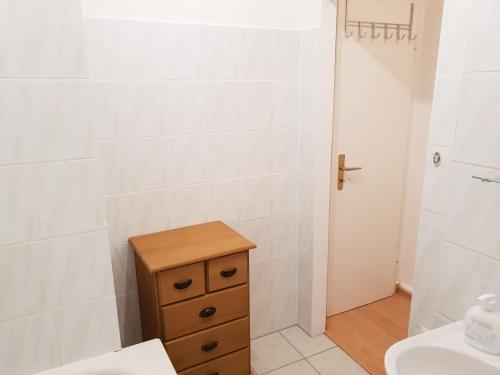 Ein Badezimmer in der Unterkunft SchlafSchön Apartments+Monteurzimmer