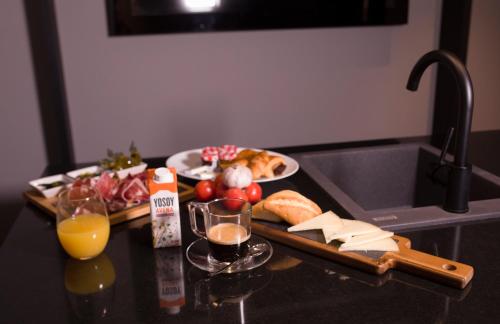 Jídlo v aparthotelu nebo okolí