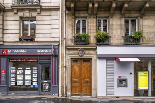 The Perfect Parisian Flat Bd St-Germain - Mid Term