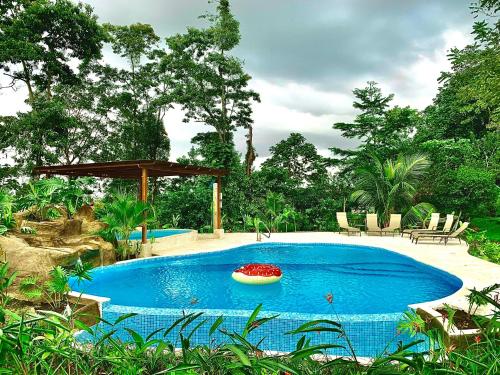 Swimming pool sa o malapit sa Villa Tucan