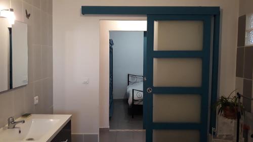 Koupelna v ubytování Pause Appart 40 m2 avec cour privative - Spacieux & Confortable