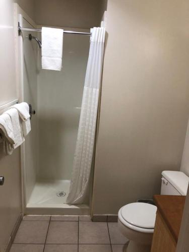 Bighorn Inn & Suites – Photos 3