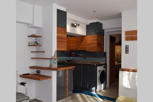 h2h Myrto #Λειτουργικό studio 30' Αθήνα, 15' Αεροδρομιο