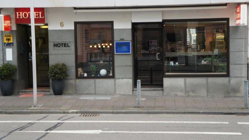 Gambar di galeri bagi Hotel Jägerhof di Wiesbaden