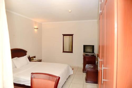 Have a wonderful stay in your Junior Suite wail in Kigali