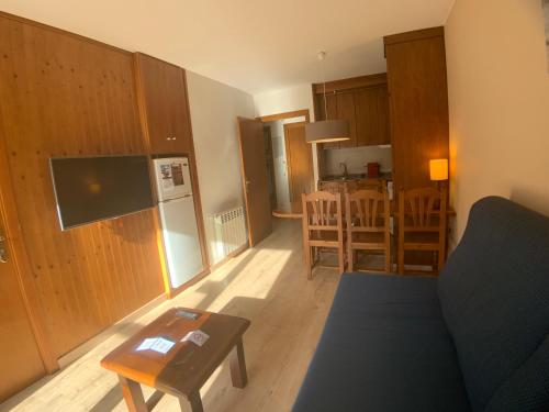 Dapur atau dapur kecil di Apartamentos Los Lagos