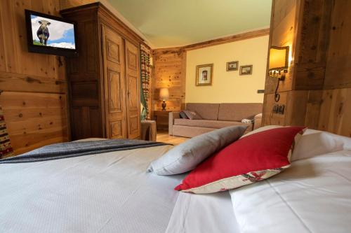 Zdjęcie z galerii obiektu Laghetto Alpine Hotel & Restaurant w mieście Brusson