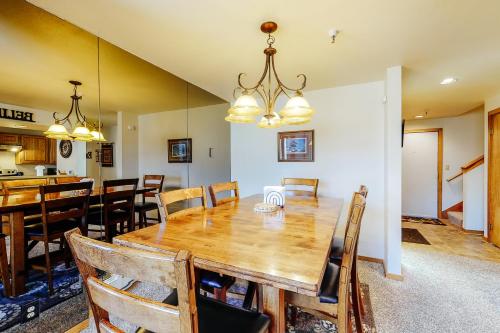 Marina Place 336 – Photos 4