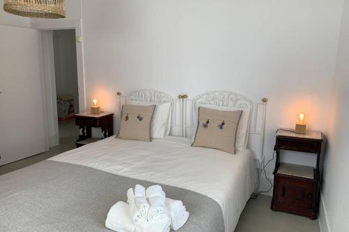 En eller flere senger på et rom på Central Ericeira 4 Bedrooms by Lovely Bay - Fte Cabo