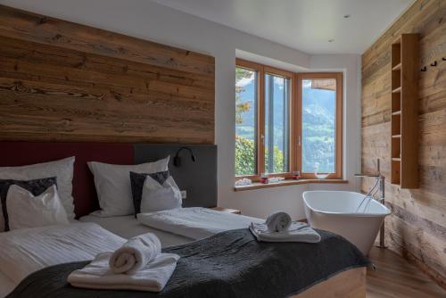 Apartments Adlerhorst Top 2 Zell am See with private sauna and in summer Zell am See Kaprun summercard