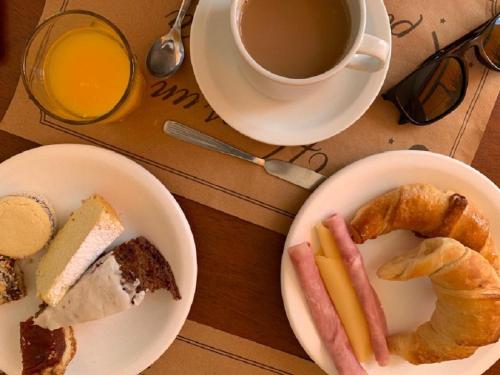 Mad på lejlighedshotellet eller i nærheden