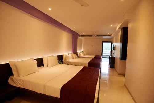 Gallery image of HOTEL CITY POINT in Shirdi