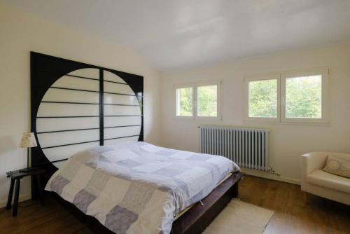 Кровать или кровати в номере Maison de 3 chambres avec jardin amenage et wifi a Saints