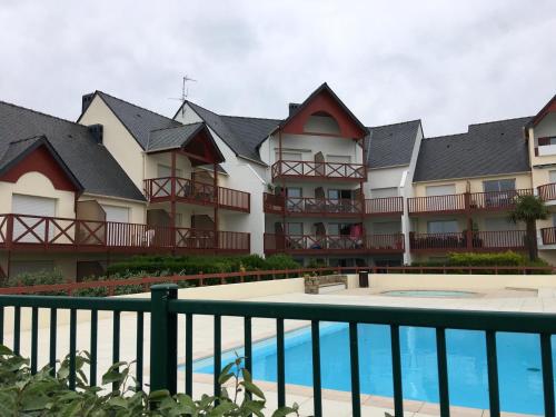 Πισίνα στο ή κοντά στο Appartement cosy avec piscine partagée - Guérande - 30 m²