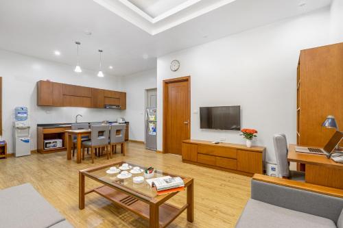 TV a/nebo společenská místnost v ubytování Anh Phát Resort