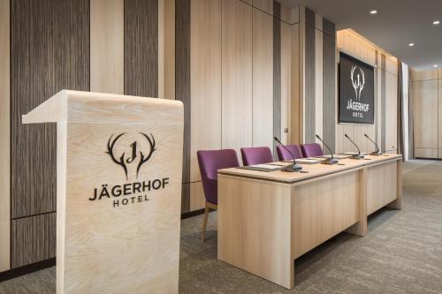 Kawasan bisnes dan/atau bilik persidangan di Hotel Jägerhof