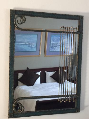 Postel nebo postele na pokoji v ubytování Edi's B&B