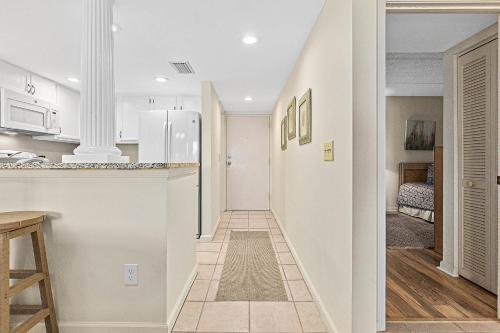 Unit 2203 - Ocean & Racquet Resort – Photos 2