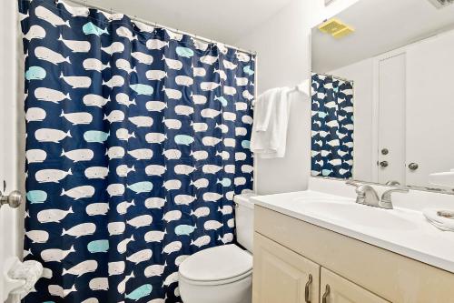 Ένα μπάνιο στο Unit 6302 - Ocean & Racquet Resort