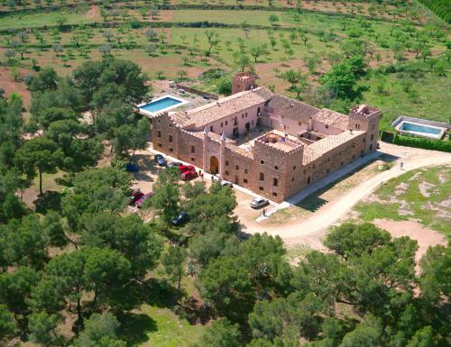 Το κτήριο όπου στεγάζεται  the country house