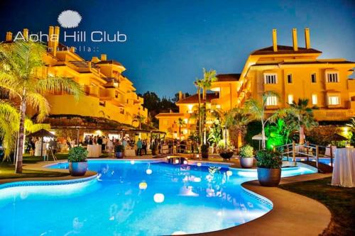 Aloha Hill Club 5 Star Golf Resort Near PPuerto Banus ...