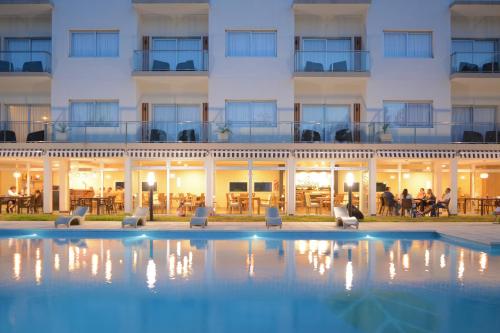 Πισίνα στο ή κοντά στο Lincoln Green Hotel and Spa - ARGENTINA