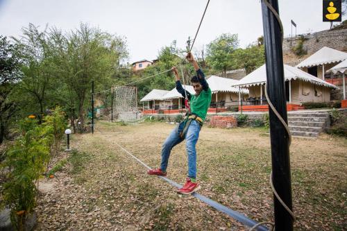 Hosté ubytování LivingStone Riverside Camping Bir