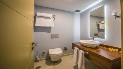 Ένα μπάνιο στο Bendis Hotel