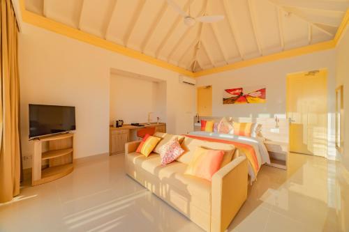 TV/Unterhaltungsangebot in der Unterkunft Siyam World Maldives - 24-Hour Premium All-inclusive with Free Transfer