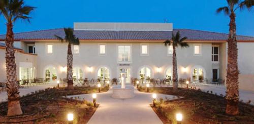 Maison charmante à Gallargues-le-Montueux avec piscine partagée