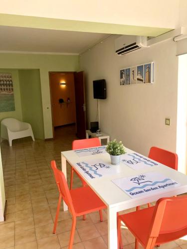 Charming apartment with balcony in Portimão, 55 sqm, pool view