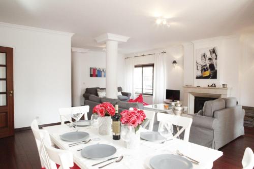 FLH Cascais Gorgeous & Spacious Apartment