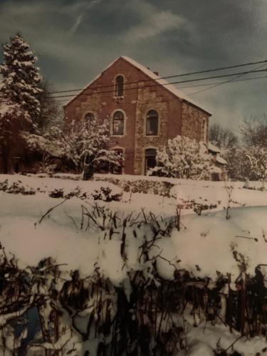 L'ancienne école d'Erpigny v zimě