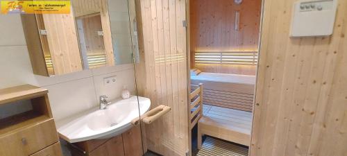 Koupelna v ubytování Apartment Alpenoase by FiS - Fun in Styria