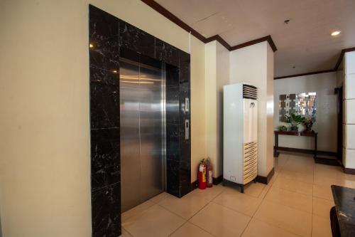 Φωτογραφία από το άλμπουμ του Fuente Oro Business Suites Cebu σε Cebu City