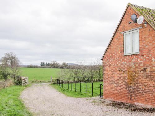 Tree House Barn – Photos 2