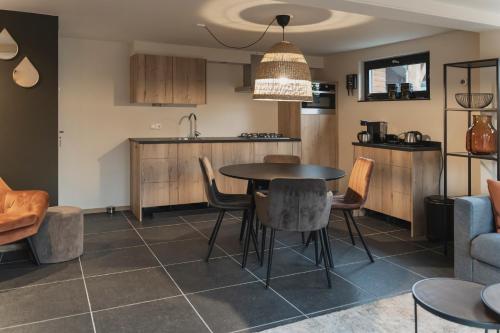 Η κουζίνα ή μικρή κουζίνα στο Vakantie-appartement Oppe Donck met sauna