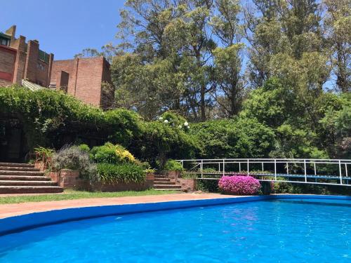 Πισίνα στο ή κοντά στο Hotel del Bosque